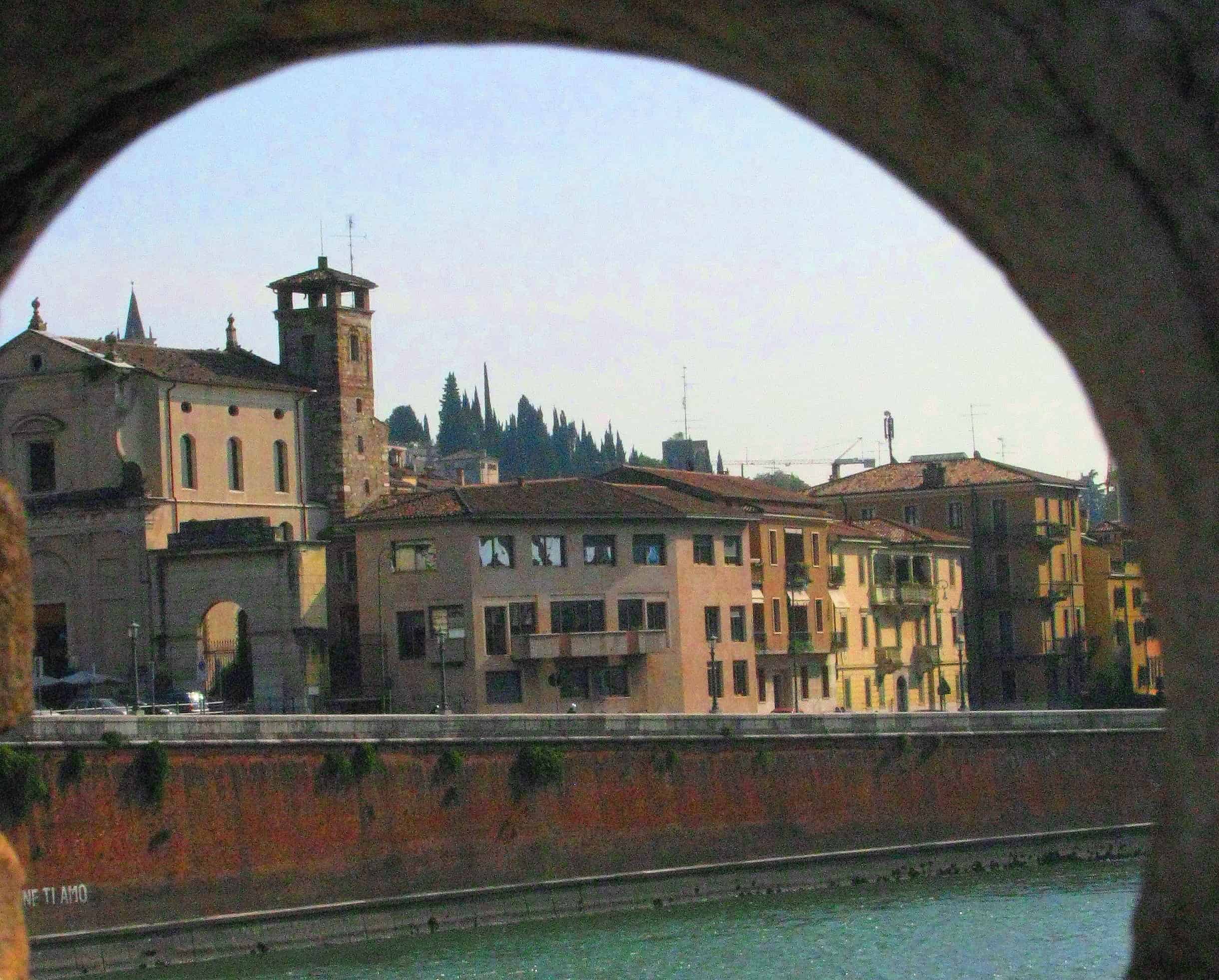 Quick Guide to Romantic Verona Italy